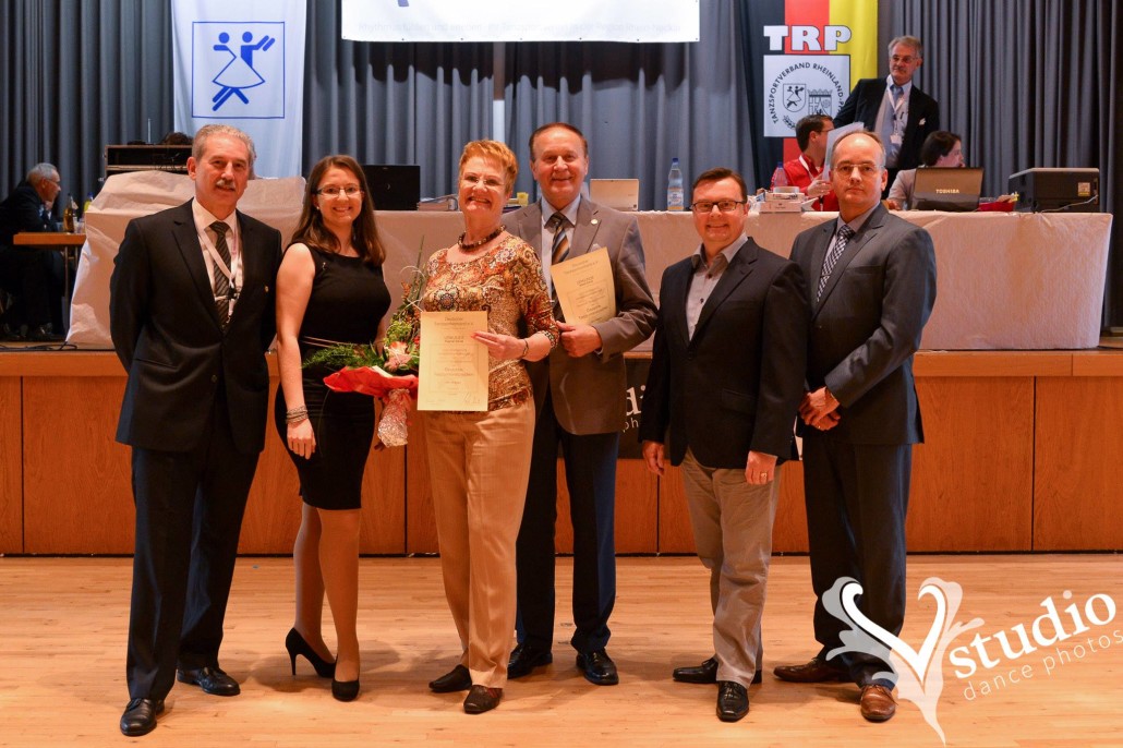 Zu den ersten Gratulanten zählten Markus Reichelt Vizepräsident des TRP, Thomas Rhinow Lehrwart des TRP, Uwe Weil 2. Vorsitzender des TanzZentrums Ludwigshafen sowie Nathalie Dres Sportwartin des TZ.